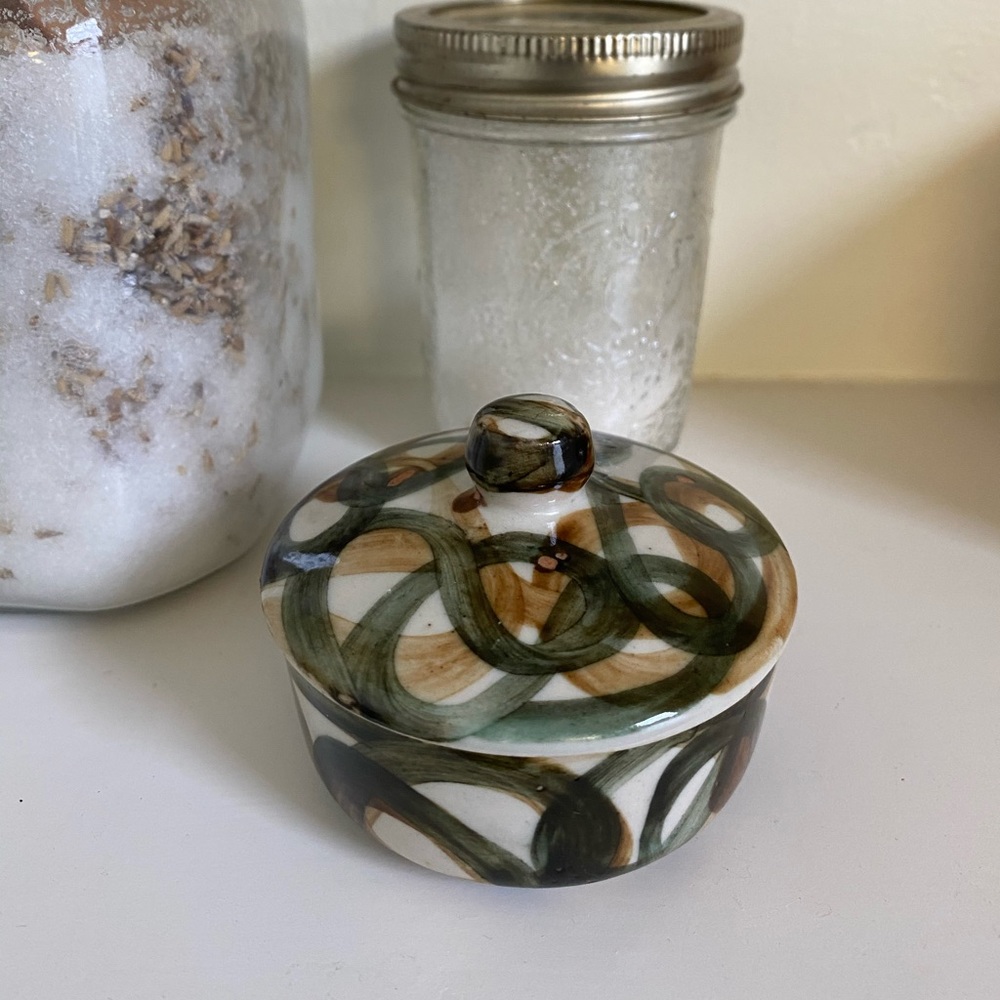 Vintage Handmade Studio Pottery Trinket Box | Earthy Green Glazed Ceramic